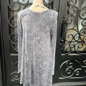 Gray Long Sleeve Women's Dress size large Honolua